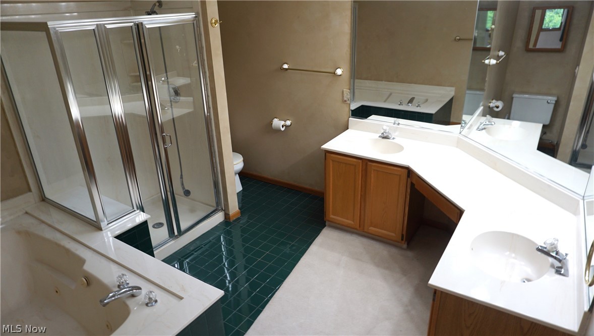 Orchard Grove Villas Condo Ph 03 - Residential