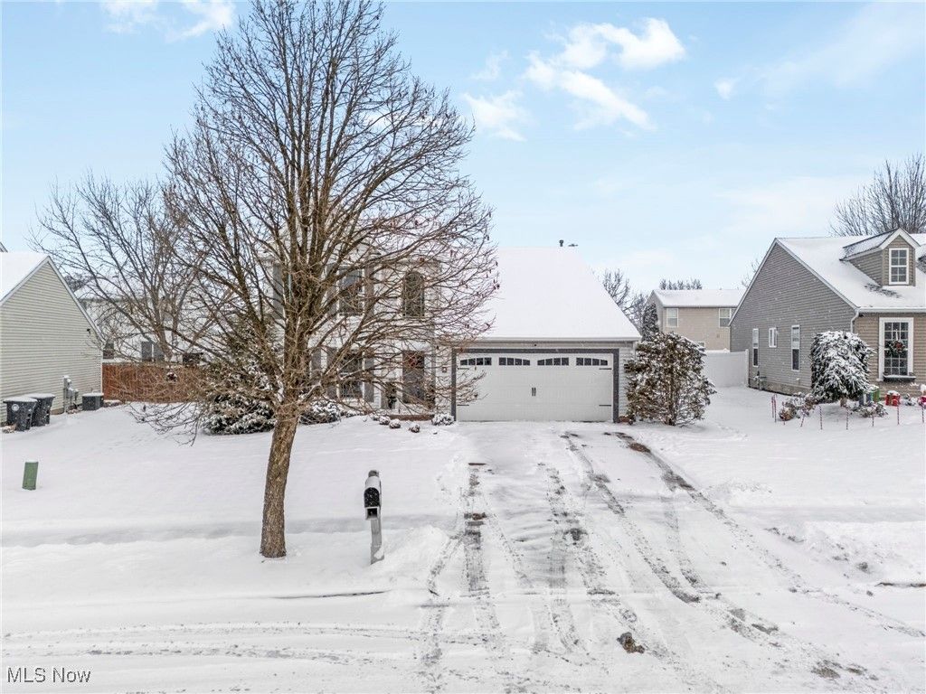 Photo of 2162 Canterbury Circle, Akron, OH 44319 (MLS # 5177487)