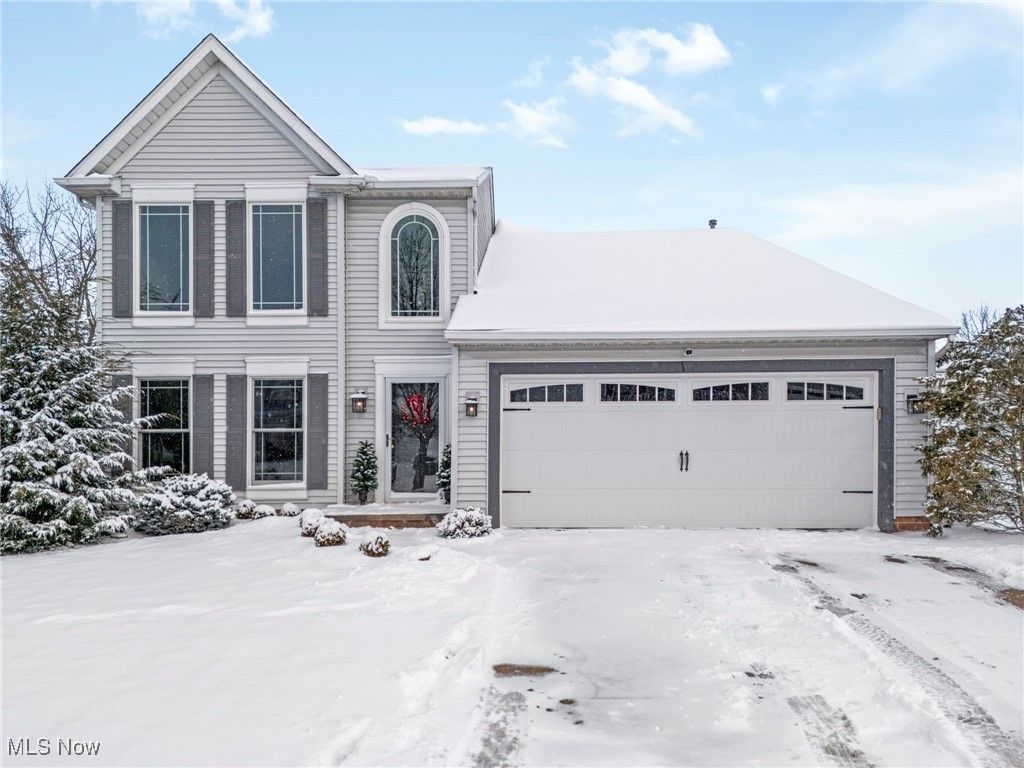 Photo of 2162 Canterbury Circle, Akron, OH 44319 (MLS # 5177487)