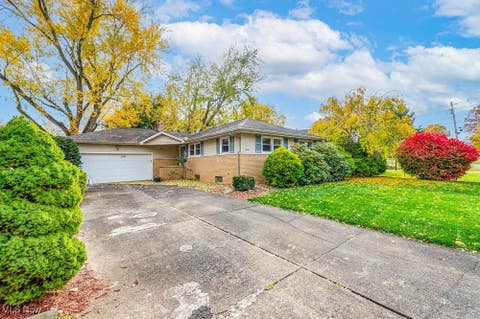 Photo for 2985 Algonquin Drive