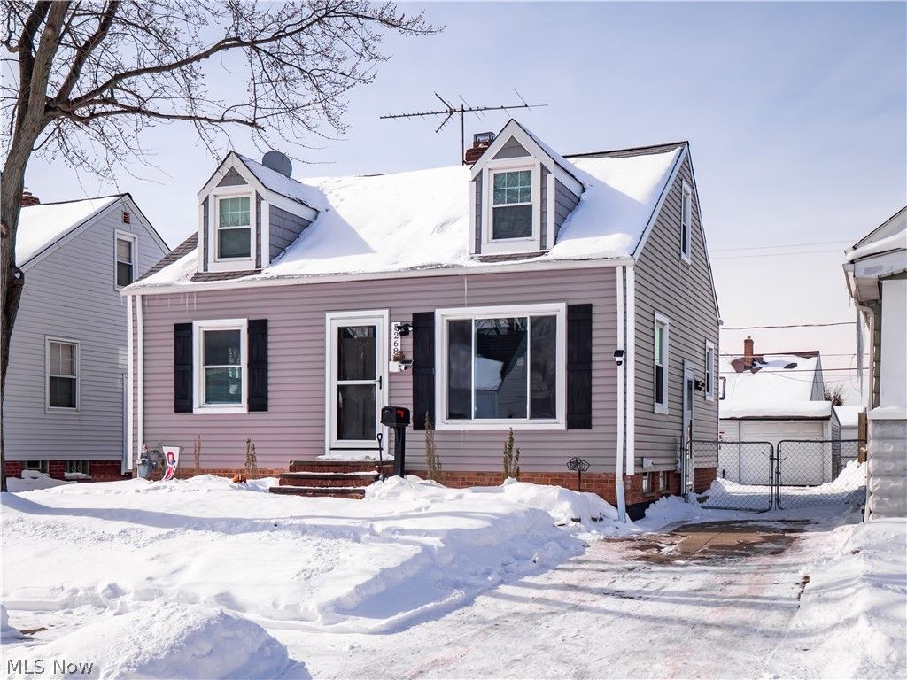 Photo of 5268 W 46th Street, Parma, OH 44134 (MLS # 5186521)