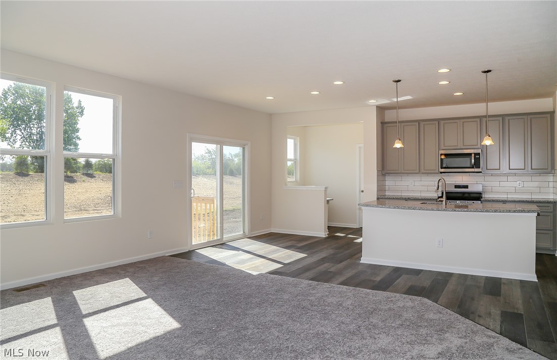 Highlands at Glenross - Residential