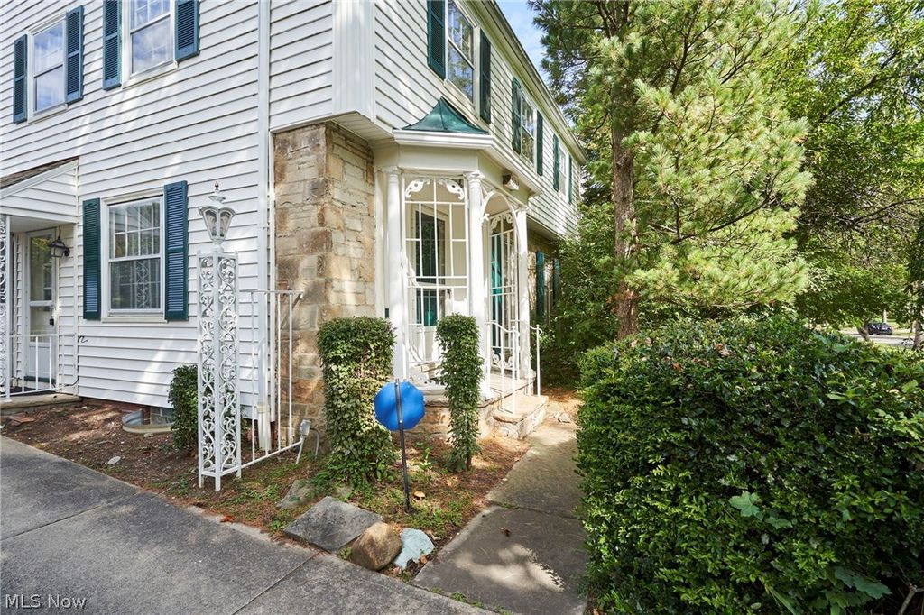 Photo of 3676 Rawnsdale Road, Shaker Heights, OH 44122 (MLS # 5190530)