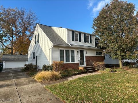 29431 Oakwood Drive, Wickliffe, OH 44092 - #: 5083182