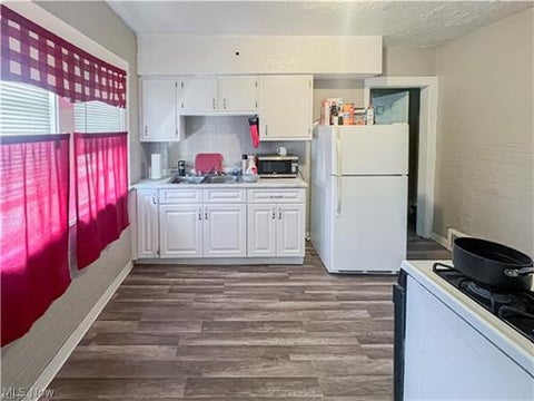 Tiny photo for 3876 E 143rd Street, Cleveland, OH 44128 (MLS # 5255686)