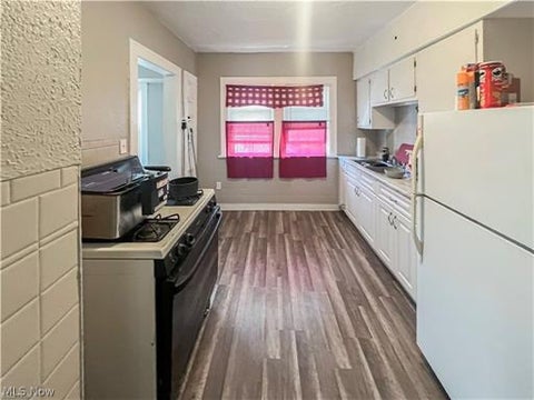 Tiny photo for 3876 E 143rd Street, Cleveland, OH 44128 (MLS # 5255686)