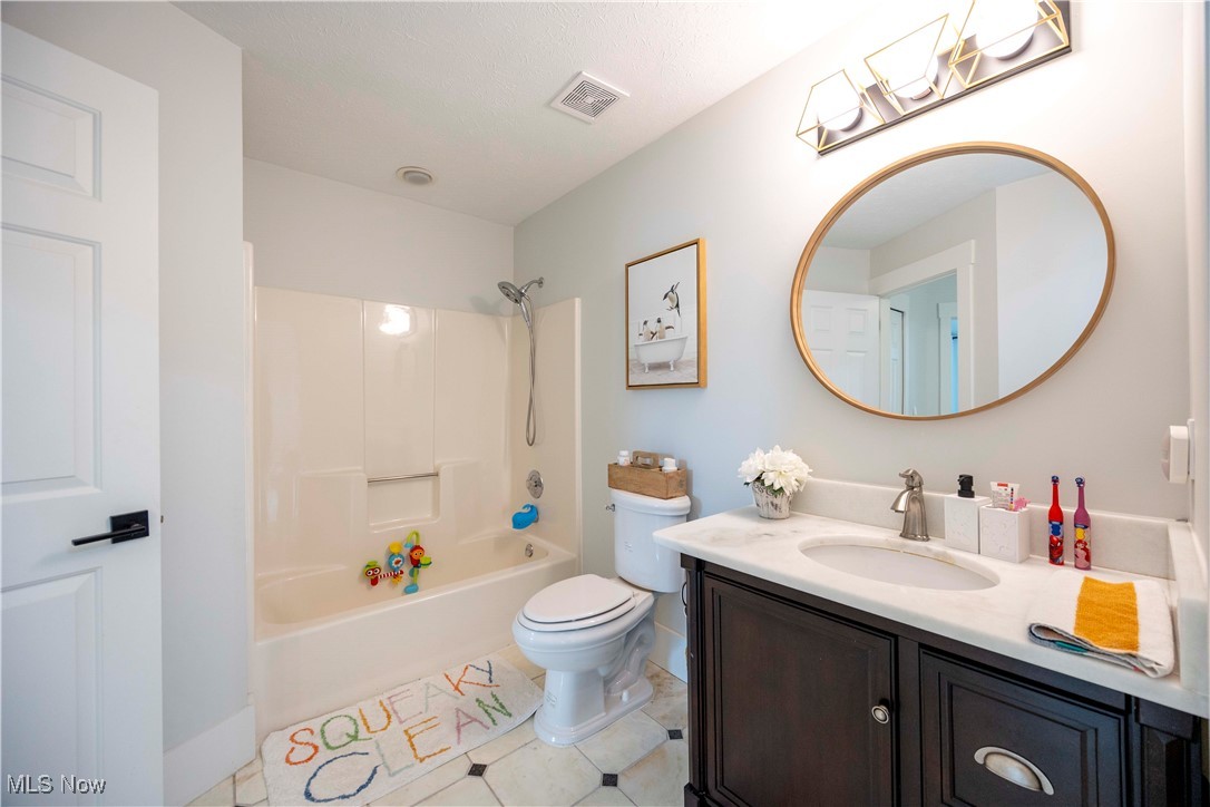 20609 Wildwood Lane, Strongsville, Ohio image 34