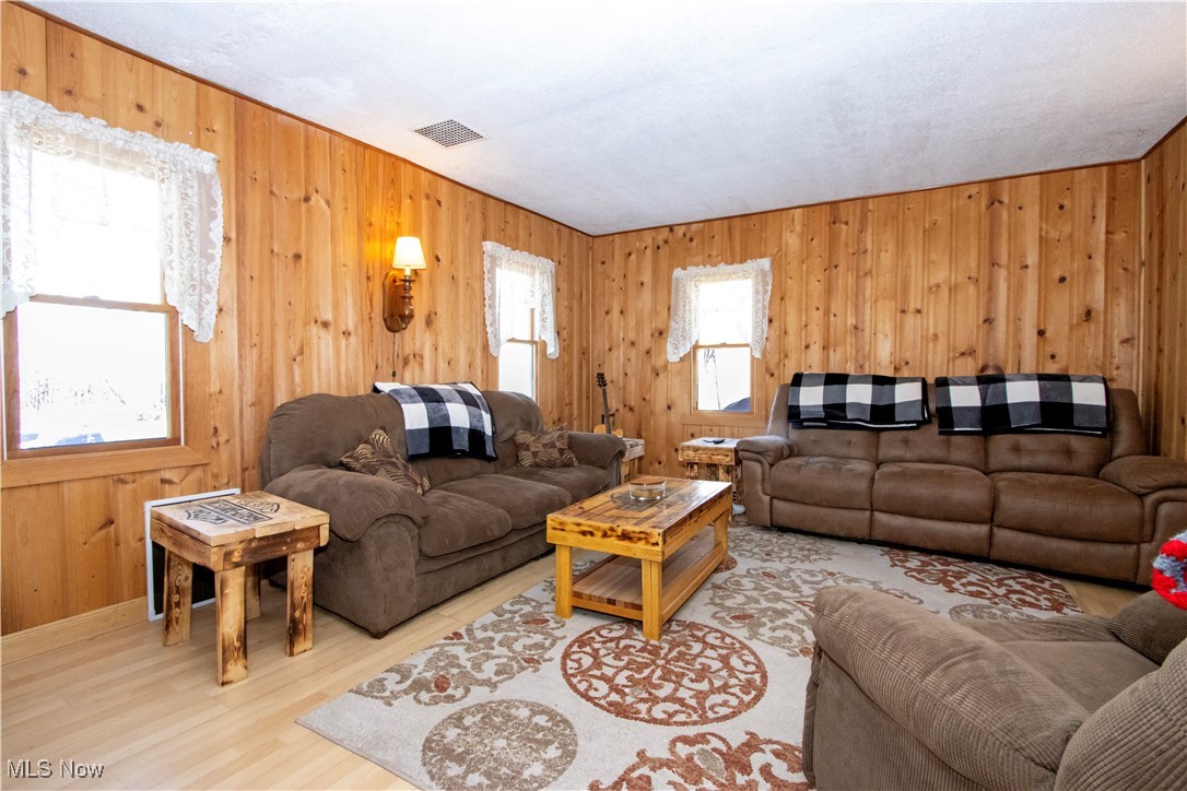 10725 Lattasburg Road, West Salem, Ohio image 10