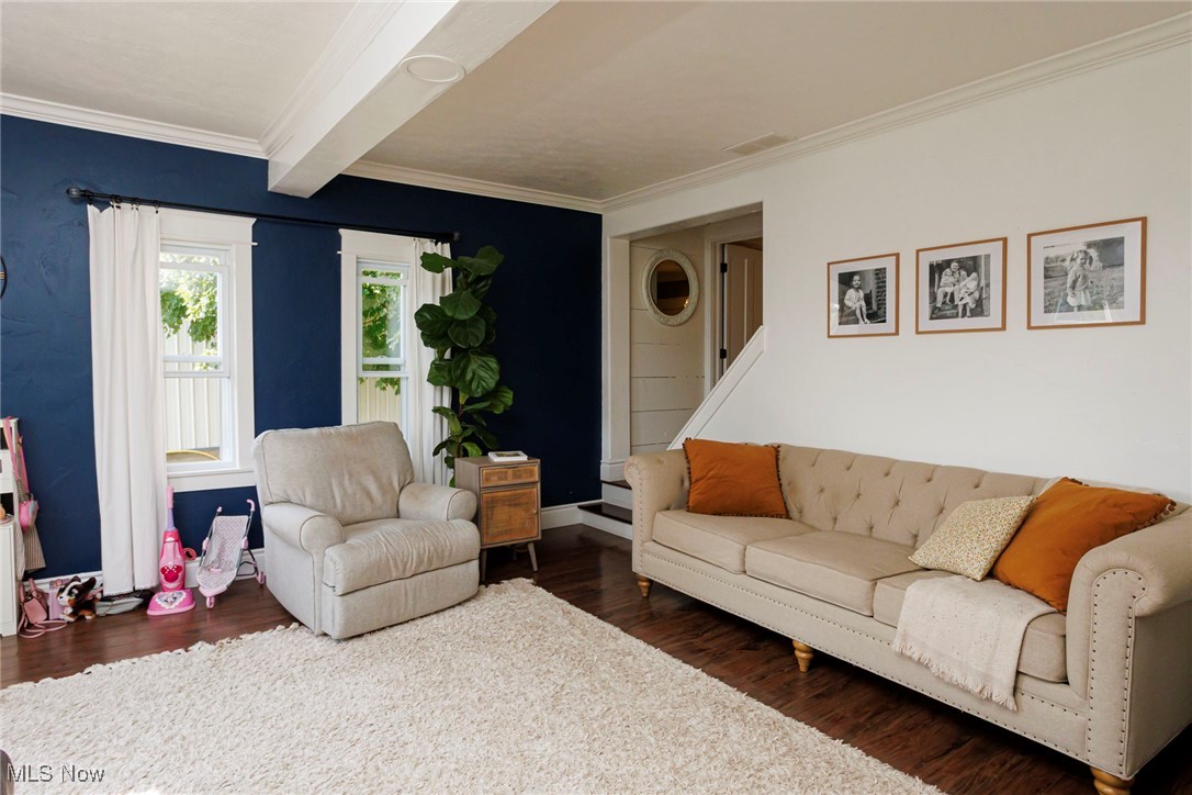 Dundee, Ohio 44624, United States, 4 Bedrooms Bedrooms, ,1 BathroomBathrooms,Residential,Active,187310