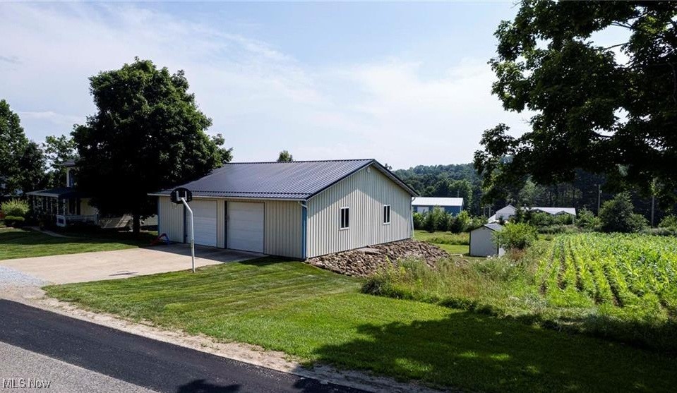 Dundee, Ohio 44624, United States, 4 Bedrooms Bedrooms, ,1 BathroomBathrooms,Residential,Active,187310