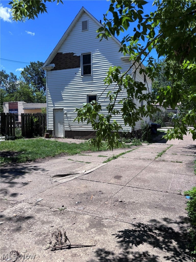 Photo of 3587 W 67th Street, Cleveland, OH 44102 (MLS # 5220783)