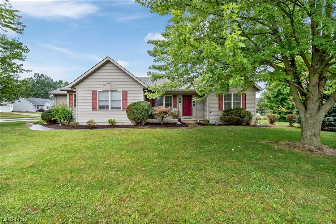 Beautiful ranch home in Wooster. 3 bedrooms, 2 full baths. Master bedroom has walk in closet and attached full bath. Cathedral ceilings in living area. First floor laundry hookup. Do not miss this one, schedule a showing today!