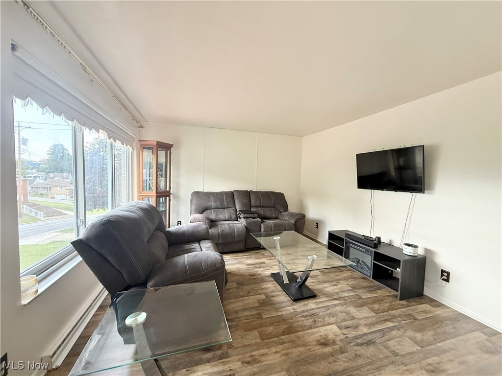 Beverly Hills Seventh Add - Residential