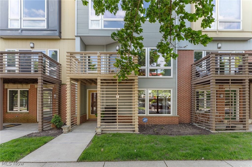 Photo of 1266 W 74th Street, Cleveland, OH 44102 (MLS # 5208008)