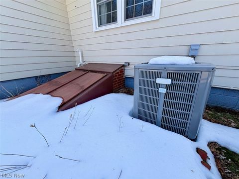 Tiny photo for 8331 Nowlen Street, Mentor, OH 44060 (MLS # 5187377)