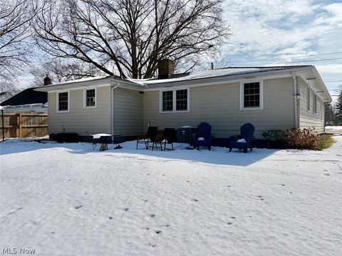 Tiny photo for 8331 Nowlen Street, Mentor, OH 44060 (MLS # 5187377)