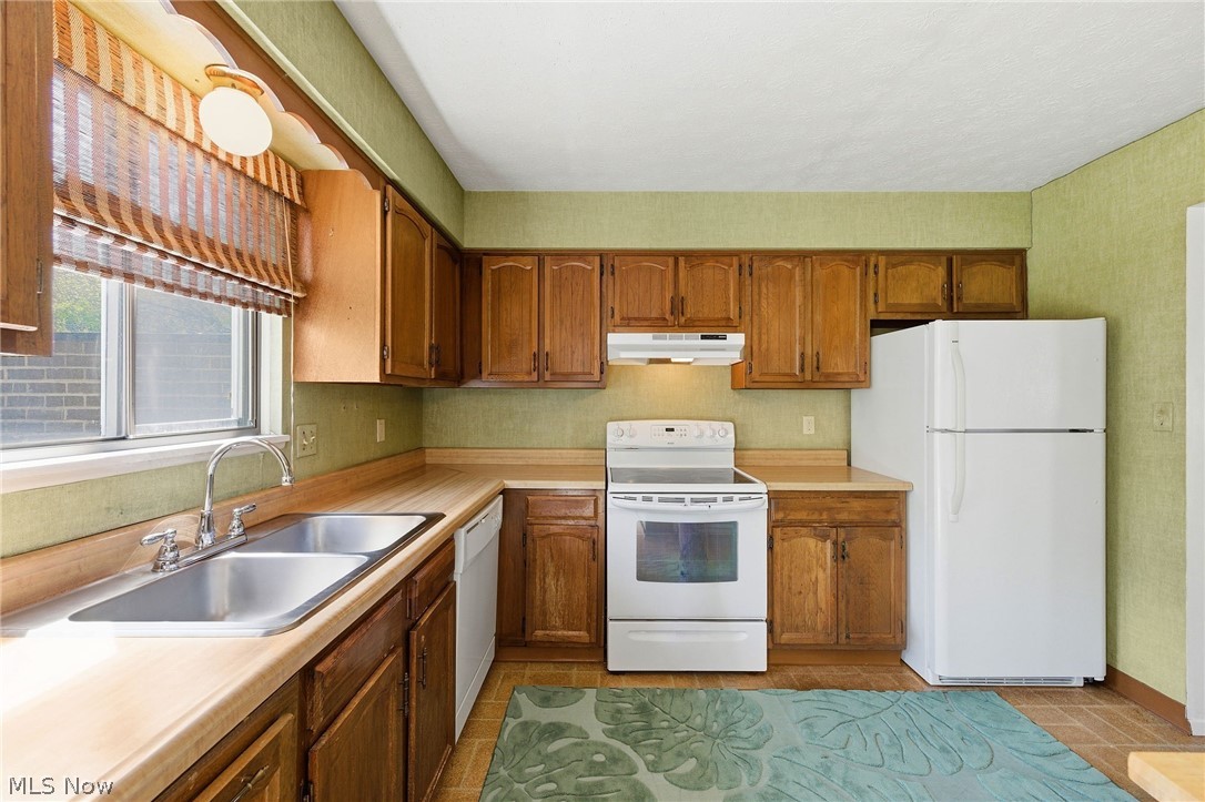 Richmond Place Condo - Residential