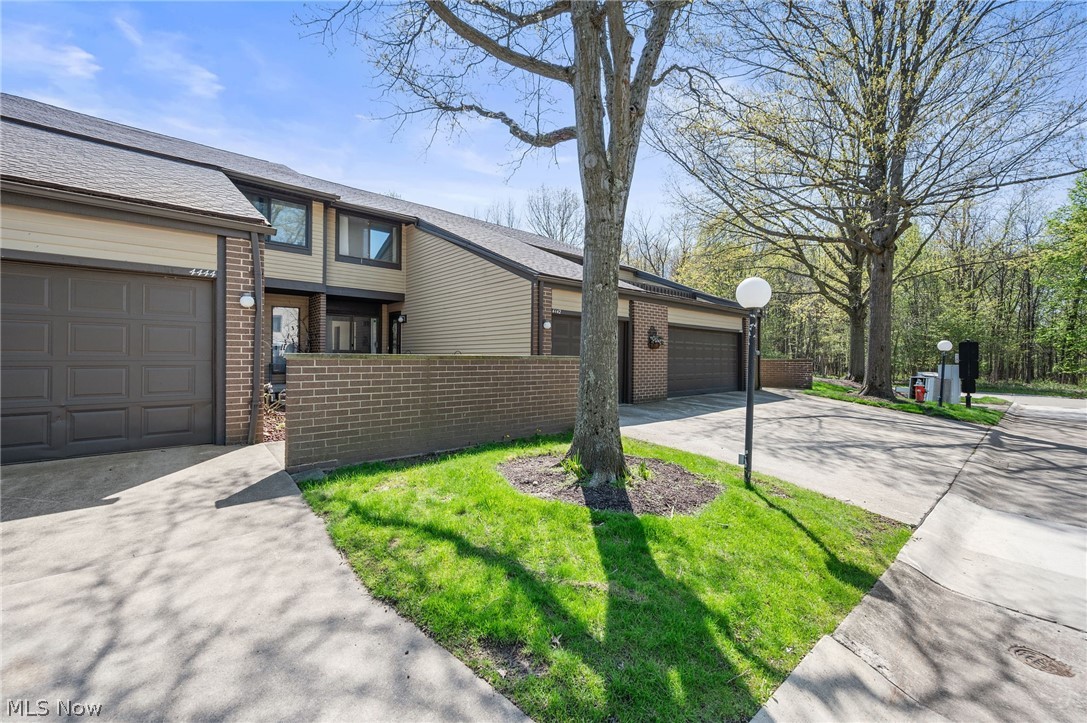 Richmond Place Condo - Residential