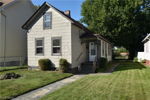 Homes For Sale - 7424 Dudley Avenue<br/> Cleveland, OH 44102