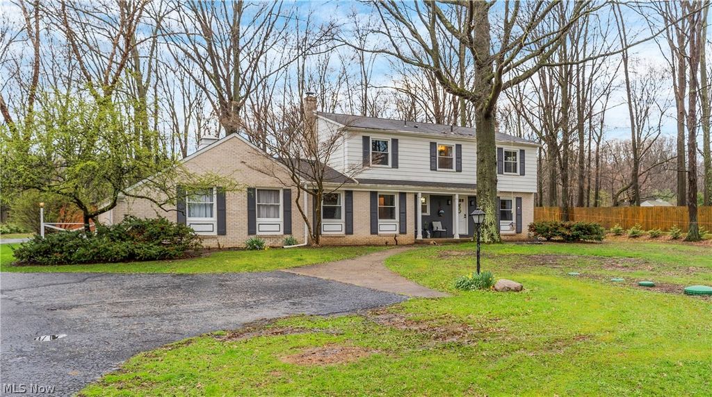 Photo of 7401 Mines Road SE, Warren, OH 44484 (MLS # 5198895)