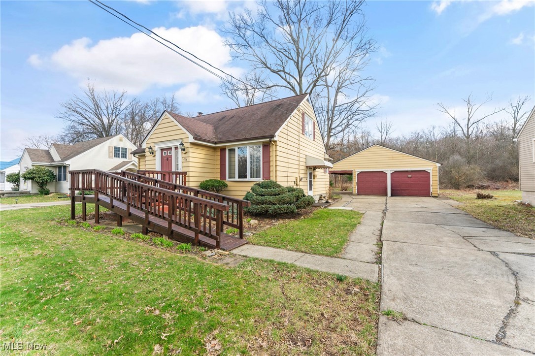 369 Parish Avenue, Hubbard, Ohio image 2