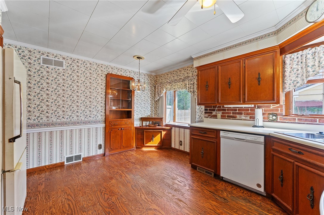 369 Parish Avenue, Hubbard, Ohio image 7