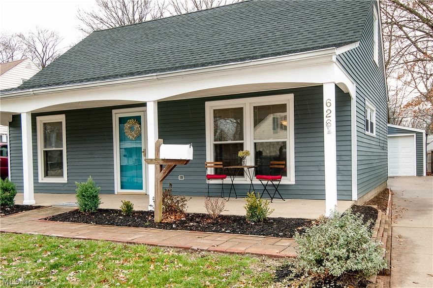 Magnificent updated Cape Cod. No other home like it. Upscale finishes, newer bath, flooring etc. 
Move in Ready, Freshly painted inside and out. Oversize first floor master, large eat in kitchen and much more.