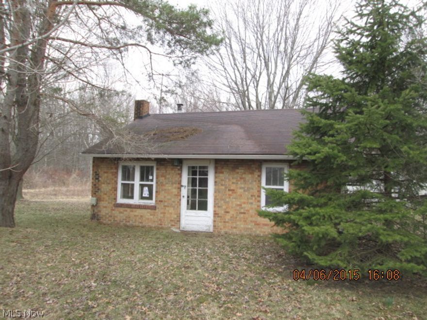 Don't miss out on this brick home on one acre  with a country setting.  2 bedrooms , kitchen & bath all on one floor.