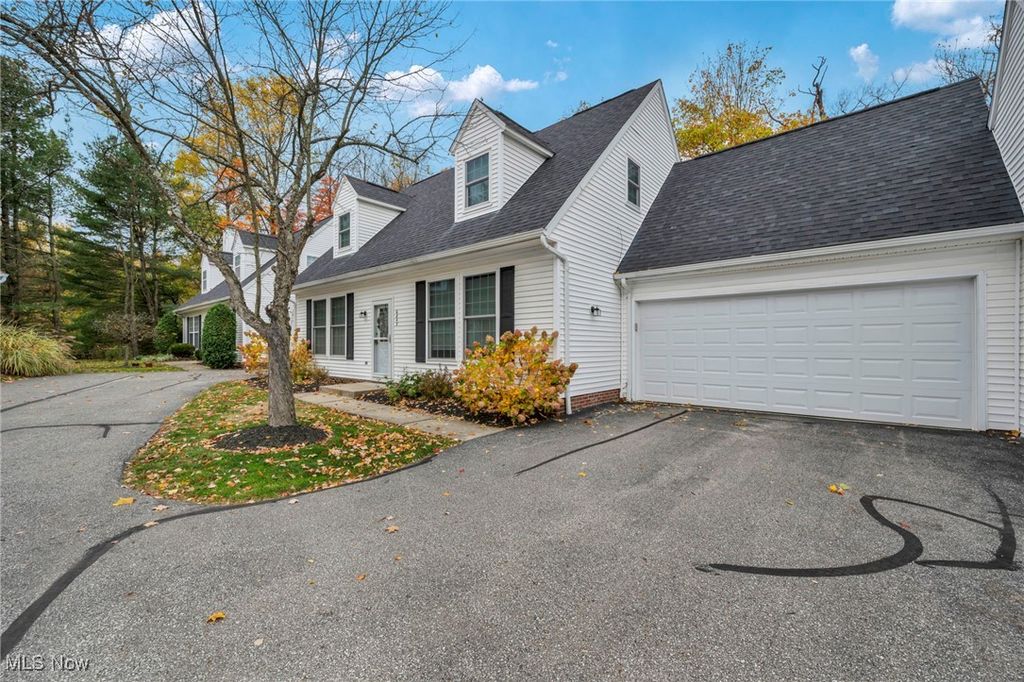 Photo of 6843 Chaffee Court, Brecksville, OH 44141 (MLS # 5170233)