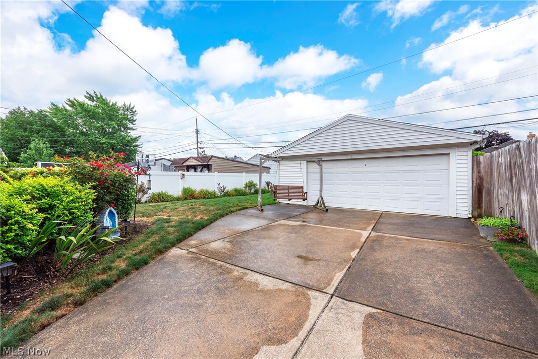 H A Stahl Props Cos Ridgewood - Residential