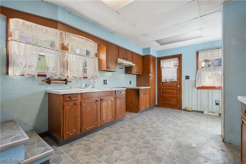 Tiny photo for 372 N Firestone Boulevard, Akron, OH 44301 (MLS # 5255401)