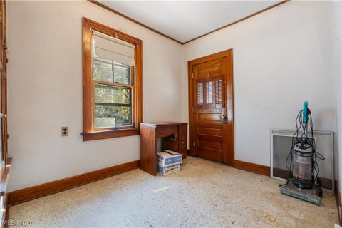 Tiny photo for 372 N Firestone Boulevard, Akron, OH 44301 (MLS # 5255401)