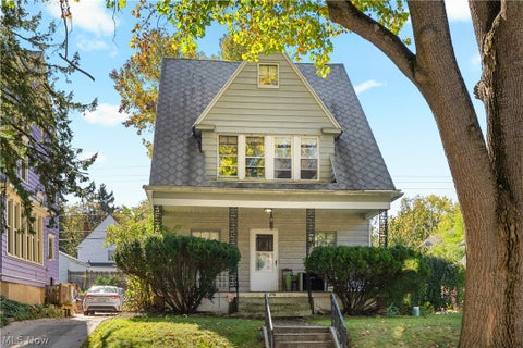 Photo of 372 N Firestone Boulevard, Akron, OH 44301 (MLS # 5255401)