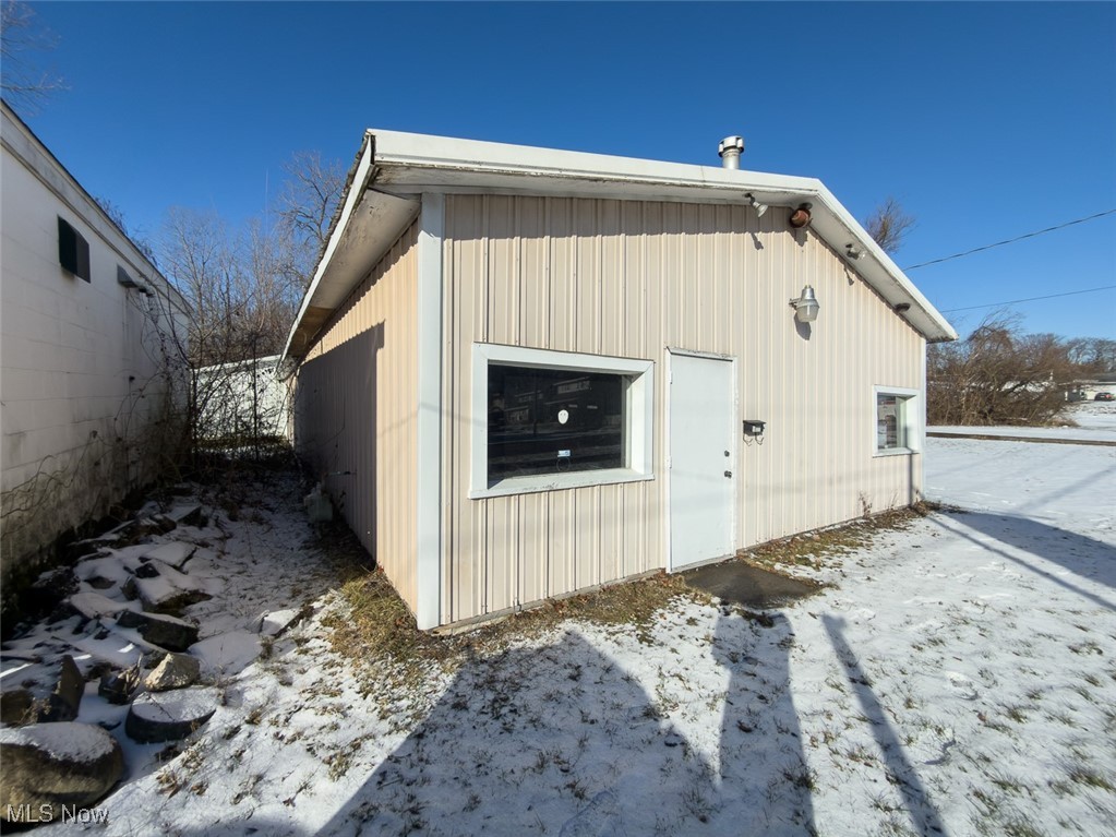 City/Canton - Commercial Sale