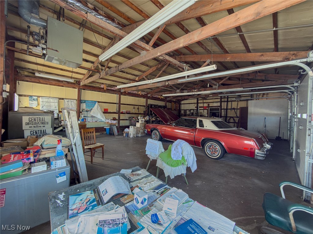 City/Canton - Commercial Sale