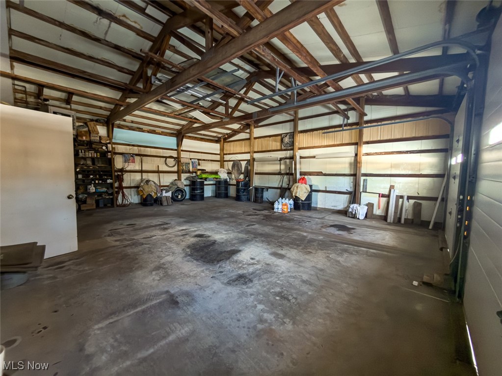 City/Canton - Commercial Sale