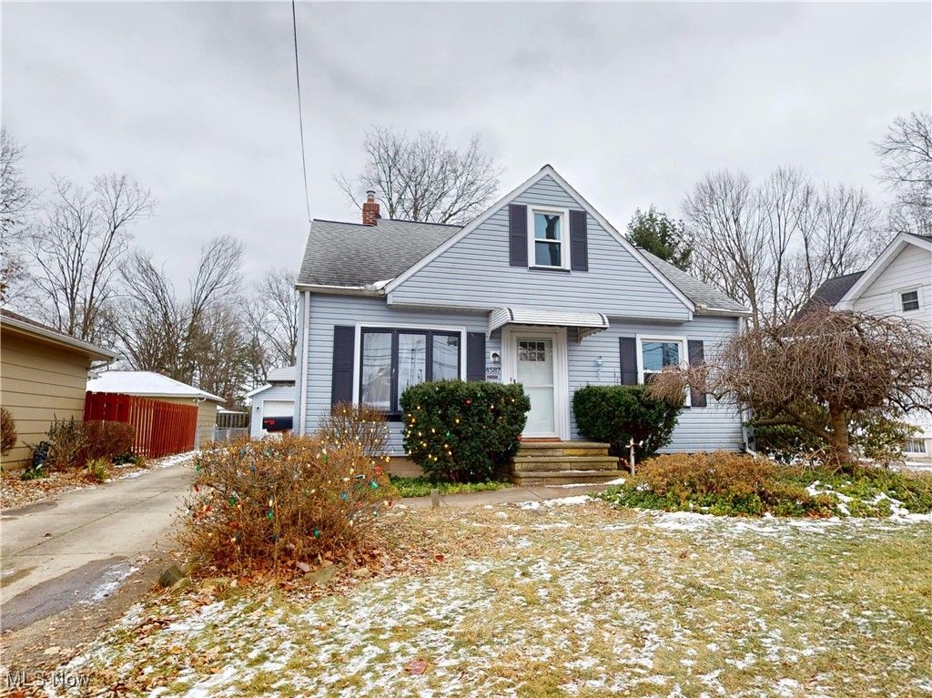 Photo of 4587 Wood Street, Willoughby, OH 44094 (MLS # 5177877)