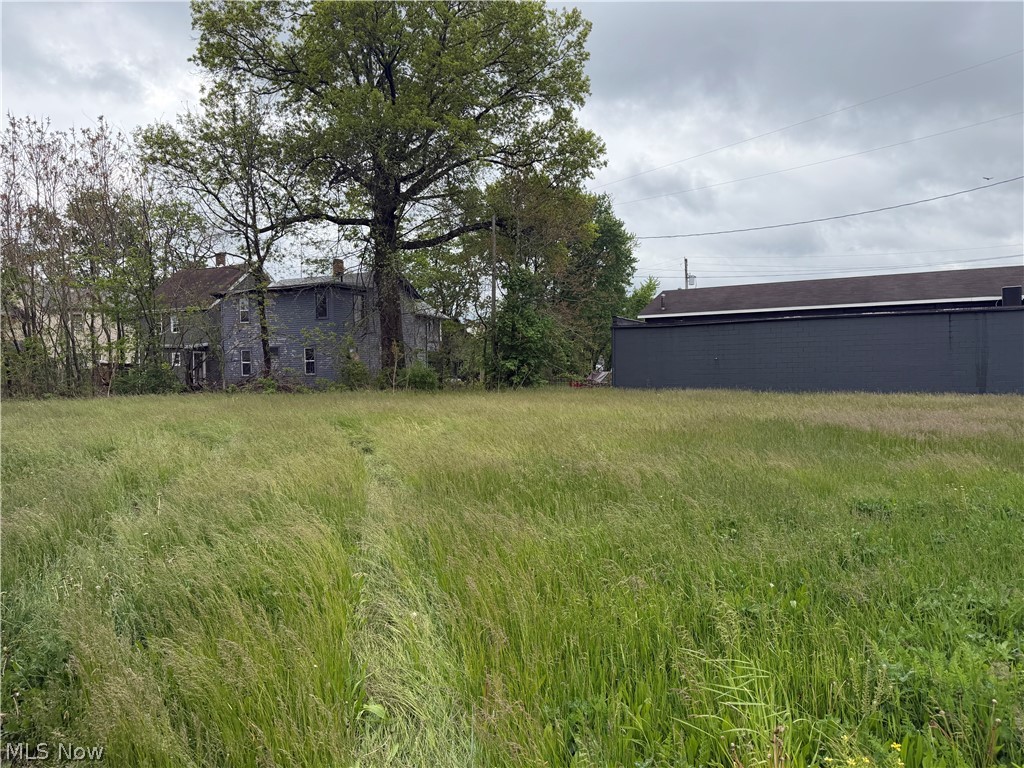 Pease First Add - Land