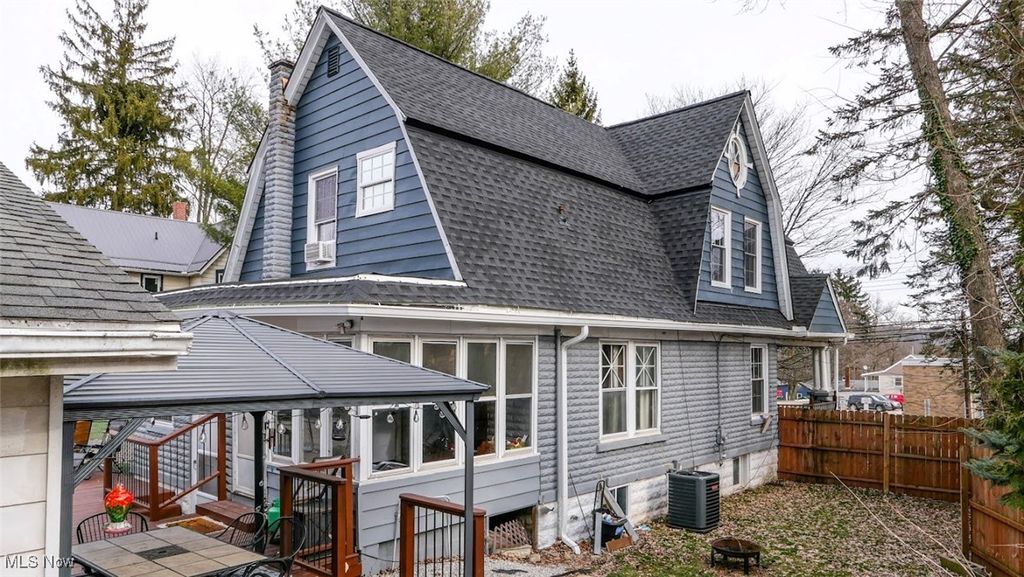 Photo of 10755 Main Street, Mantua, OH 44255 (MLS # 5178480)