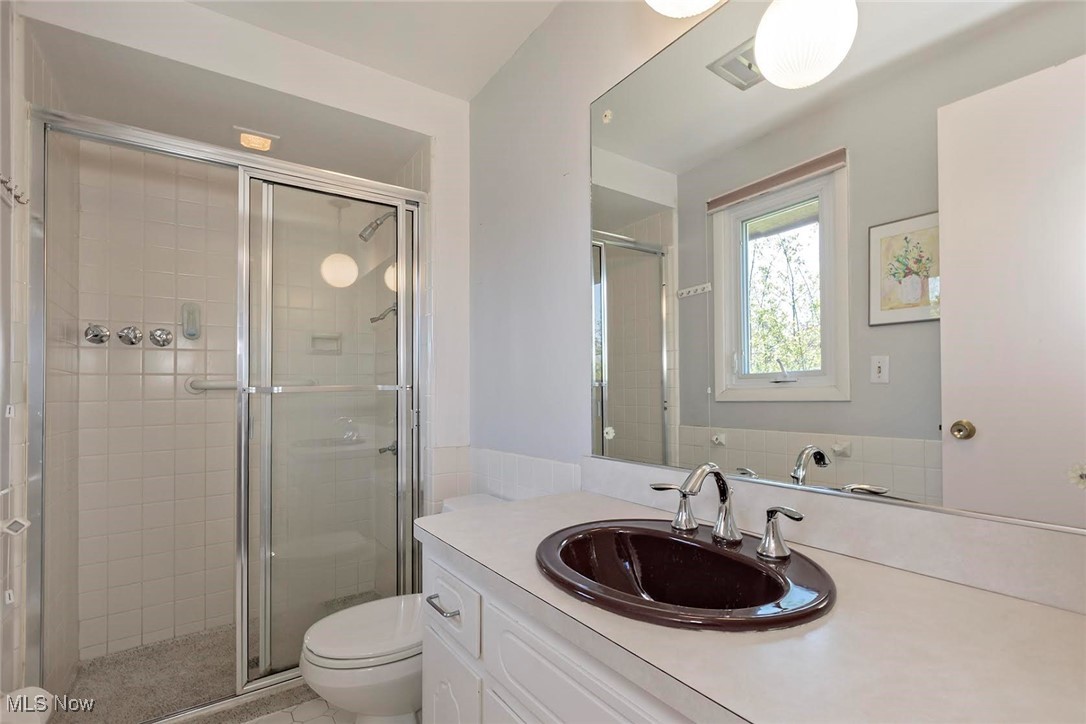 25216 Hazelmere Road, Beachwood, Ohio image 28