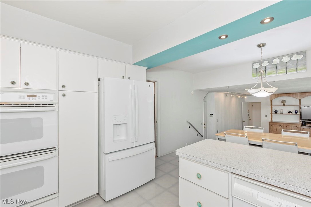 25216 Hazelmere Road, Beachwood, Ohio image 17