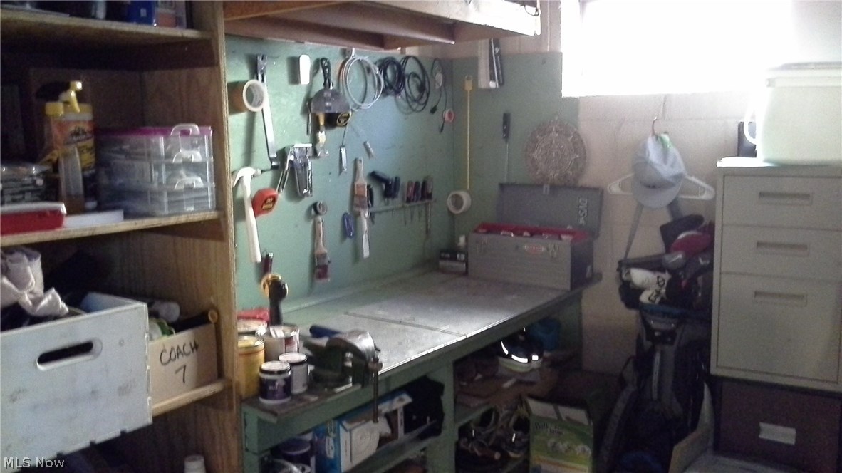 E Morans Tuxedo Farms - Residential