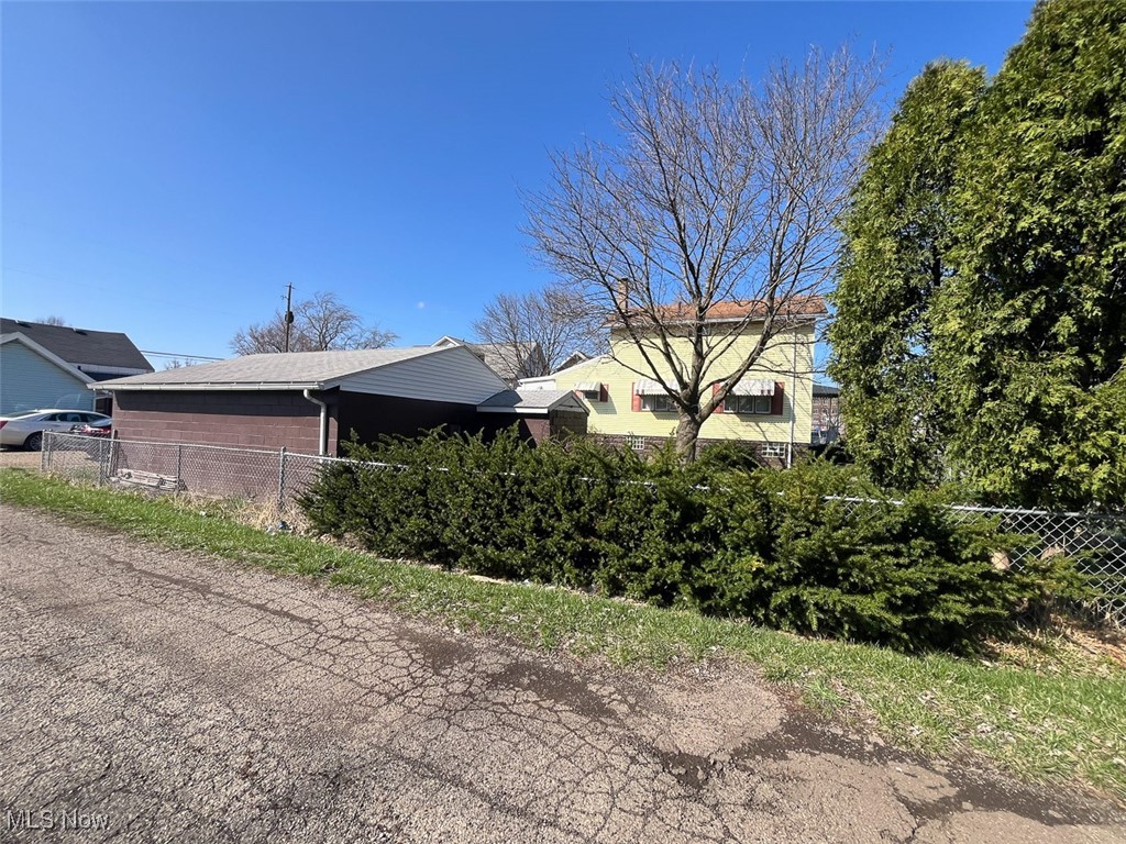741 Wells Avenue, Canton, Ohio image 3