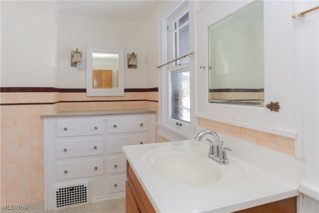 East Moreland - Residential