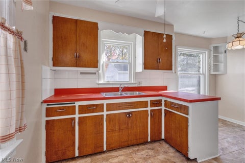 Tiny photo for 795 S Hawkins Avenue, Akron, OH 44320 (MLS # 5256445)