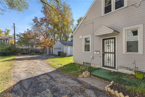 Tiny photo for 795 S Hawkins Avenue, Akron, OH 44320 (MLS # 5256445)