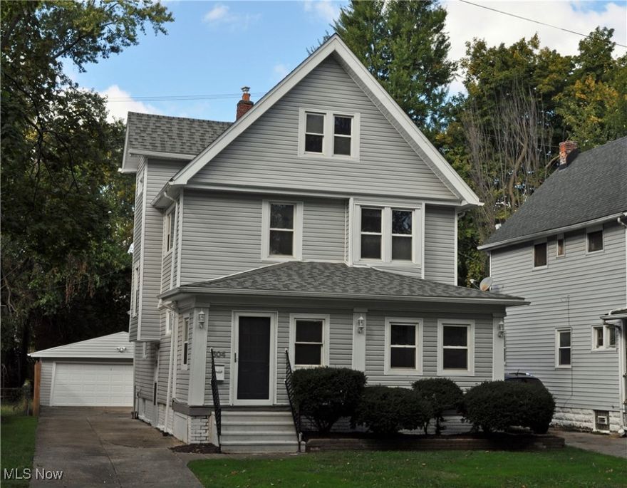 Wonderfully updated colonial with 3 bedrooms, spacious kitchen and a huge bathroom, full basement, partially fenced in yard and so much more.  Come and make it your own today.  This is a Fannie Mae Homepath Property.