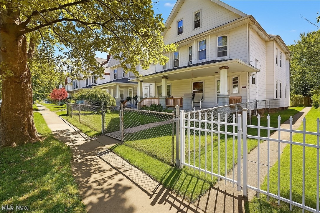 Jones Home 01 - Residential Income