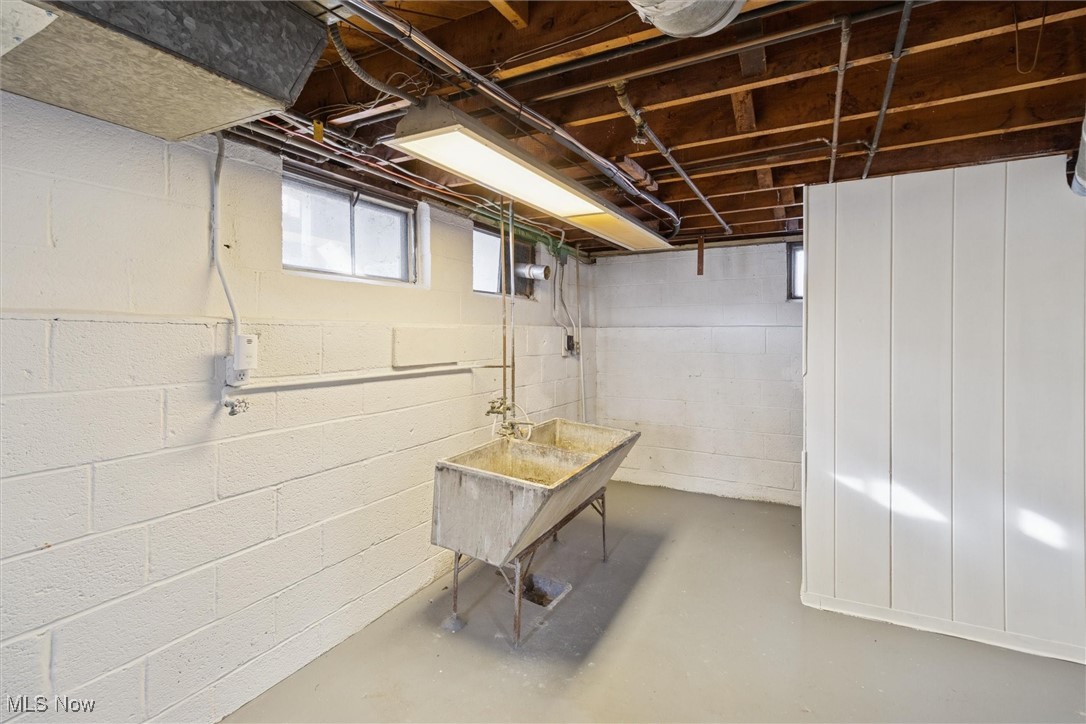 Aupings Gdn Anx Sub - Residential Lease