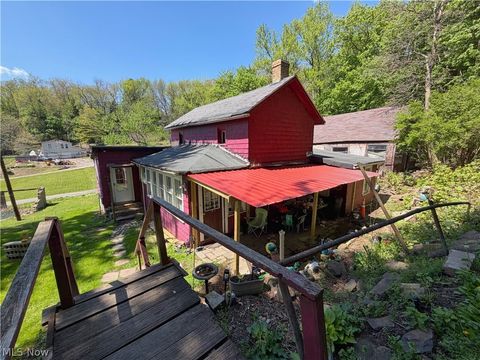 Photo of 1921 Smithfield Street, East Liverpool, OH 43920 (MLS # 5210055)
